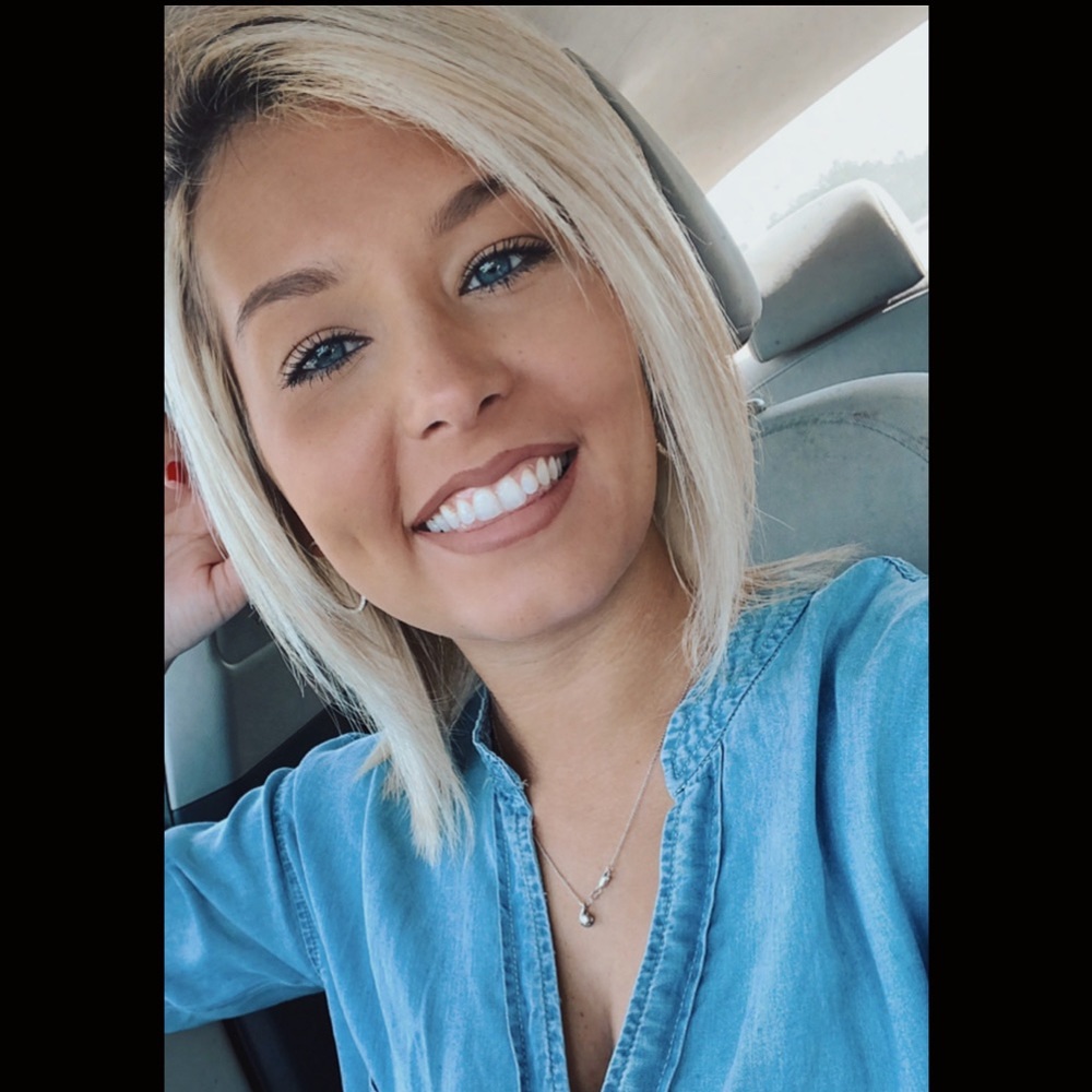 Meet your Posher, Ashley